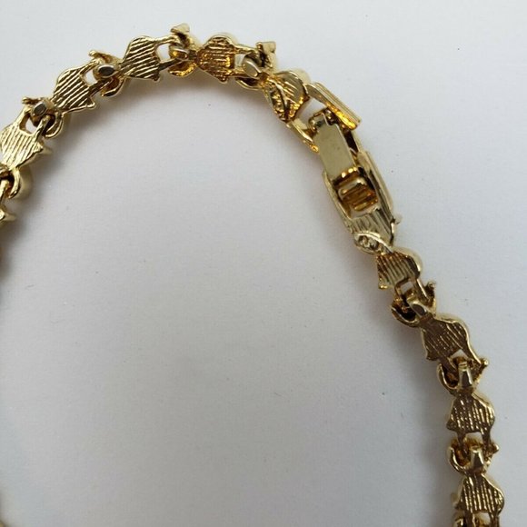 Vintage Avon NR Mark White Rhinestone Tennis Brace - Picture 4 of 5